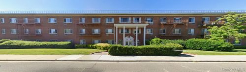 10-77 Lenox Rd, Rockville Centre, NY, 11570-5208 | Card Image