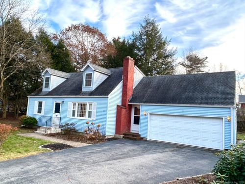 11 Fernwood Rd, Avon, CT, 06001-3428 | Card Image