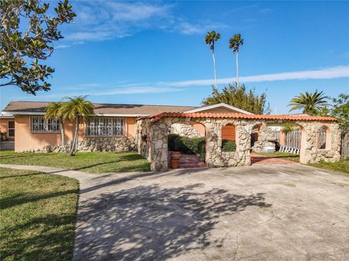 2 Richmond Dr, NEW SMYRNA BEACH, FL, 32169-5402 | Card Image