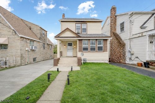 11 Cedar St, North Arlington, NJ, 07031-5711 | Card Image