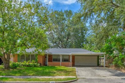 508 Lakeland Drive, House other with 3 bedrooms, 1 bathrooms and null parking in Humble TX | Image 1