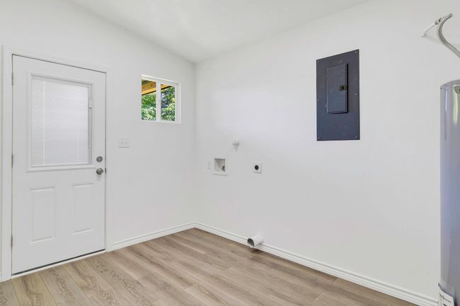 220 Tortuga Way, House other with 3 bedrooms, 2 bathrooms and null parking in Pointblank TX | Image 17