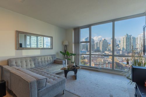 1605-193 Aquarius Mews, Vancouver, BC, V6Z2Z2 | Card Image