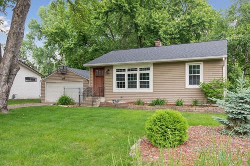 635 Emil Ave, Shoreview, MN, 55126-4636 | Card Image