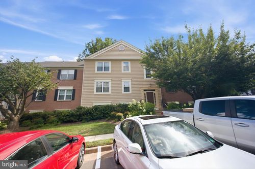 302-12011 Golf Ridge Ct, FAIRFAX, VA, 22033-2623 | Card Image
