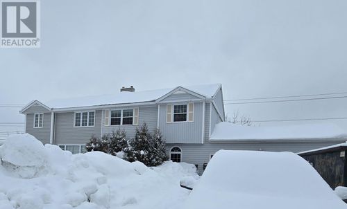 520 Bristol Cres, Labrador City, NL, A2V1J1 | Card Image