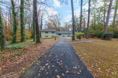 110 Robin Rd Se, Marietta, GA, 30067-4030 | Card Image