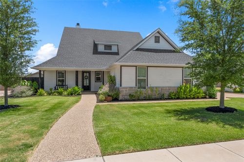 10112 Braided Briar Ln, Waco, TX, 76712-2209 | Card Image