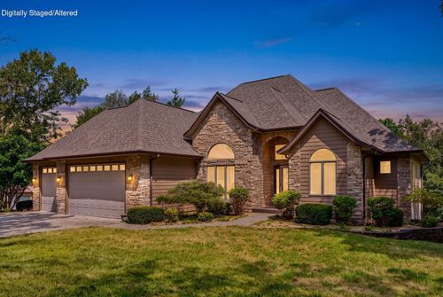 555 Lost Acres Blvd, Lampe, MO, 65681-8341 | Card Image