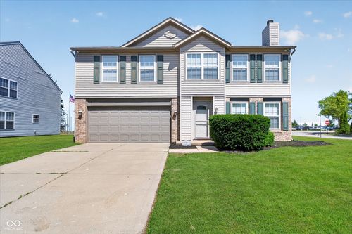 1 Somerset Cir, Brownsburg, IN, 46112-1186 | Card Image