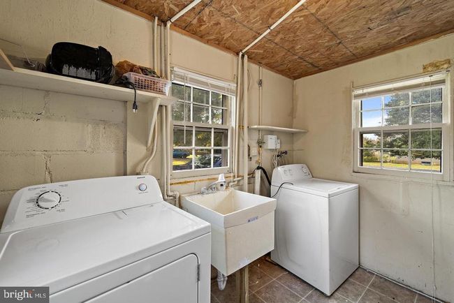 12002 Fitzgerald Way, House other with 2 bedrooms, 1 bathrooms and null parking in Bristow VA | Image 25