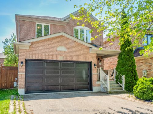 70 Shoniker Dr, Newmarket, ON, L3X2Y7 | Card Image