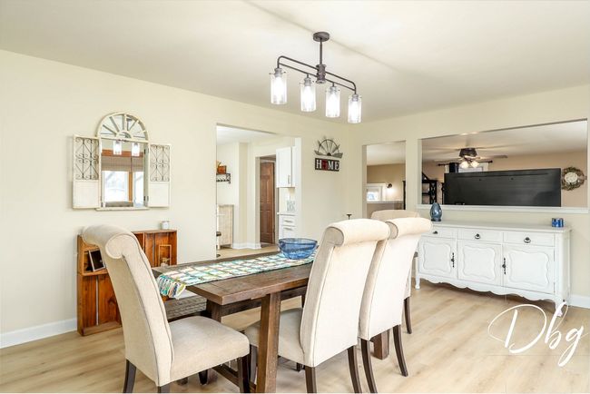 395 Magnolia Ave, House other with 3 bedrooms, 2 bathrooms and 2 parking in Gurnee IL | Image 10