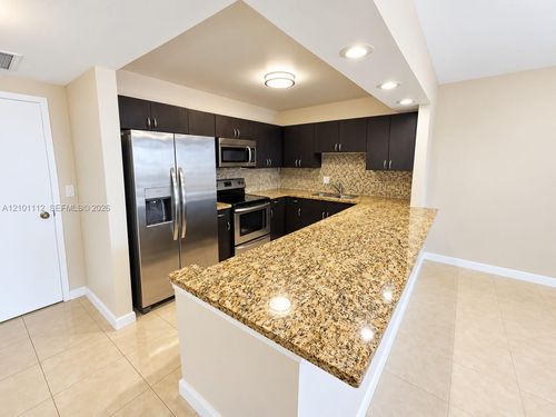 307-2500 Parkview Dr, Hallandale Beach, FL, 33009-2805 | Card Image