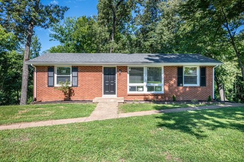 108 Meadowbrook Dr, Clarksville, TN, 37042-3618 | Card Image