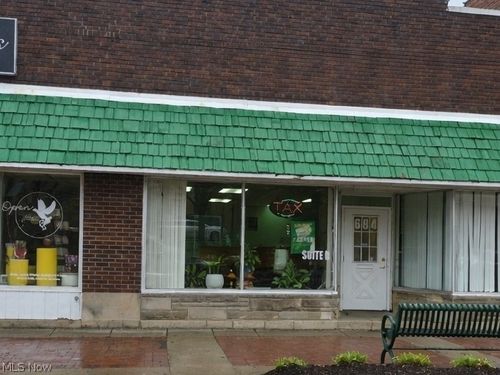 684 Broadway Ave, Bedford, OH, 44146-3642 | Card Image