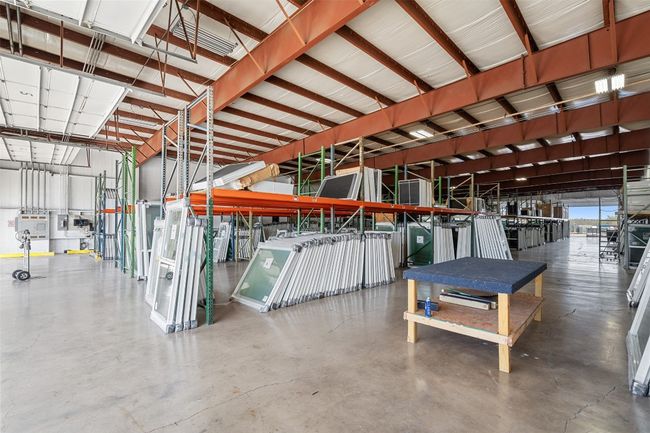 901 S Main St, Home with 0 bedrooms, 0 bathrooms and 40 parking in Taylor TX | Image 18