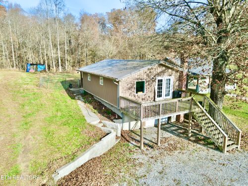 303 Robertson Acres, Speedwell, TN, 37870-6153 | Card Image