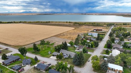 608 2nd St, Valier, MT, 59486-5538 | Card Image
