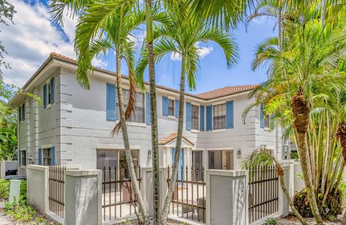 4-355 Prestwick Cir, Palm Beach Gardens, FL, 33418-8484 | Card Image