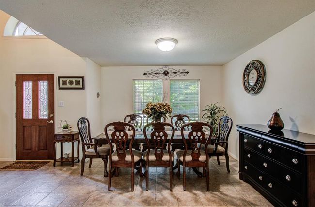 Formal dining | Image 6