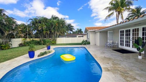 4027 Pierce St, Hollywood, FL, 33021-5942 | Card Image