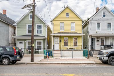 645 State Street, House other with 2 bedrooms, 2 bathrooms and null parking in Perth Amboy NJ | Image 3