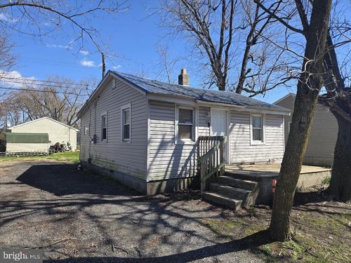 60 E Railroad Ave, SELBYVILLE, DE, 19975-9497 | Card Image