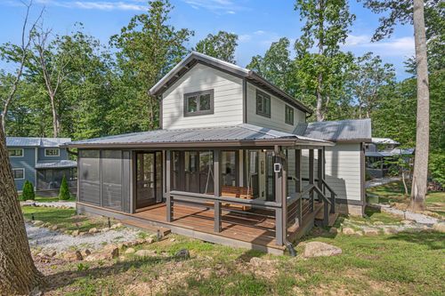 232 Waters Edge Way, Tracy City, TN, 37387-1469 | Card Image