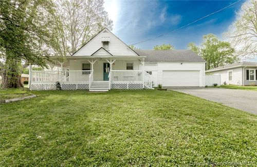 1107 Korb Ave, New Albany, IN, 47150-2615 | Card Image