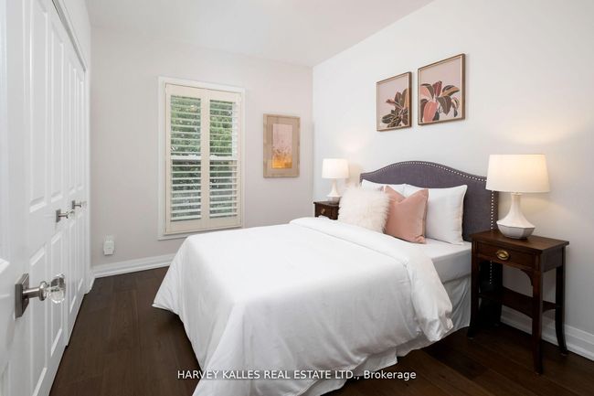 65 Tiverton Ave, House other with 3 bedrooms, 2 bathrooms and 2 parking in Toronto ON | Image 19