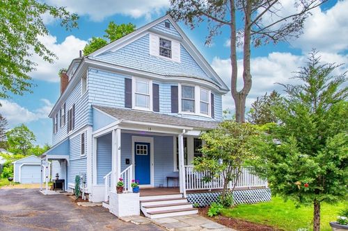 14 Thoreau St, Concord, MA, 01742-2411 | Card Image