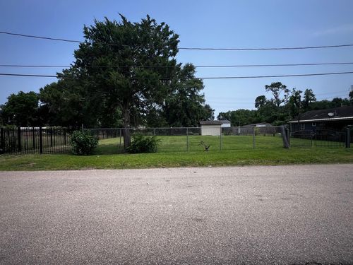 3405 King St, Houston, TX, 77026-1343 | Card Image