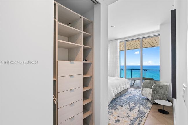 APT-1602 - 5775 Collins Ave, Condo with 2 bedrooms, 3 bathrooms and null parking in Miami Beach FL | Image 61