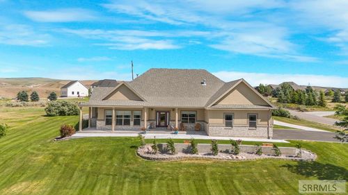 8065 S Blackhawk Dr, Idaho Falls, ID, 83406-8322 | Card Image