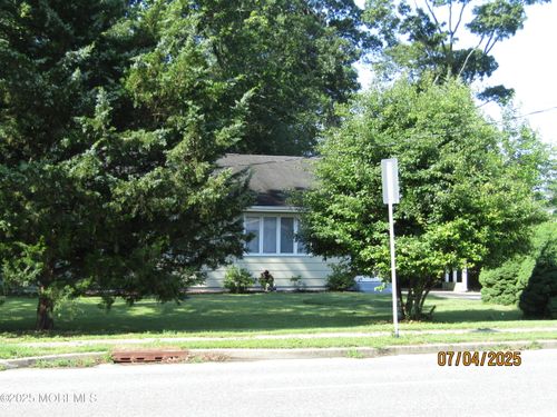 807 Bay Ave, Toms River, NJ, 08753-3501 | Card Image