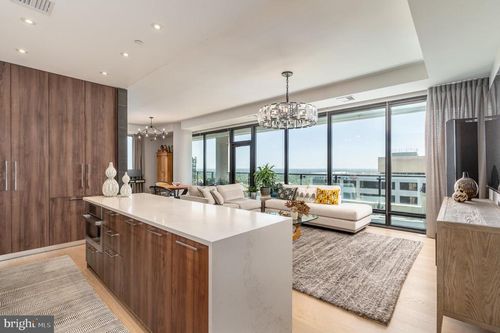 apt-1607-1650 Silver Hill Dr, MCLEAN, VA, 22102-3077 | Card Image