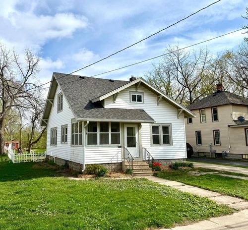 805 6th Ave Se, Austin, MN, 55912-3818 | Card Image