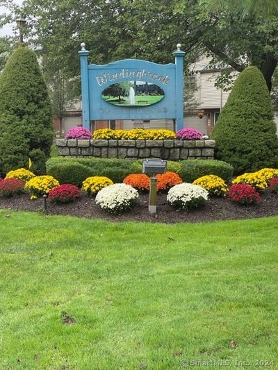 75 - 705 Metacomet Drive, Condo with 2 bedrooms, 1 bathrooms and 2 parking in Meriden CT | Image 1