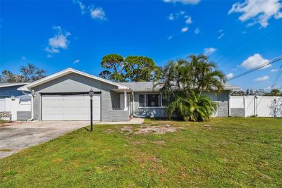 11303 86 Th Avenue, House other with 3 bedrooms, 2 bathrooms and null parking in SEMINOLE FL | Image 2