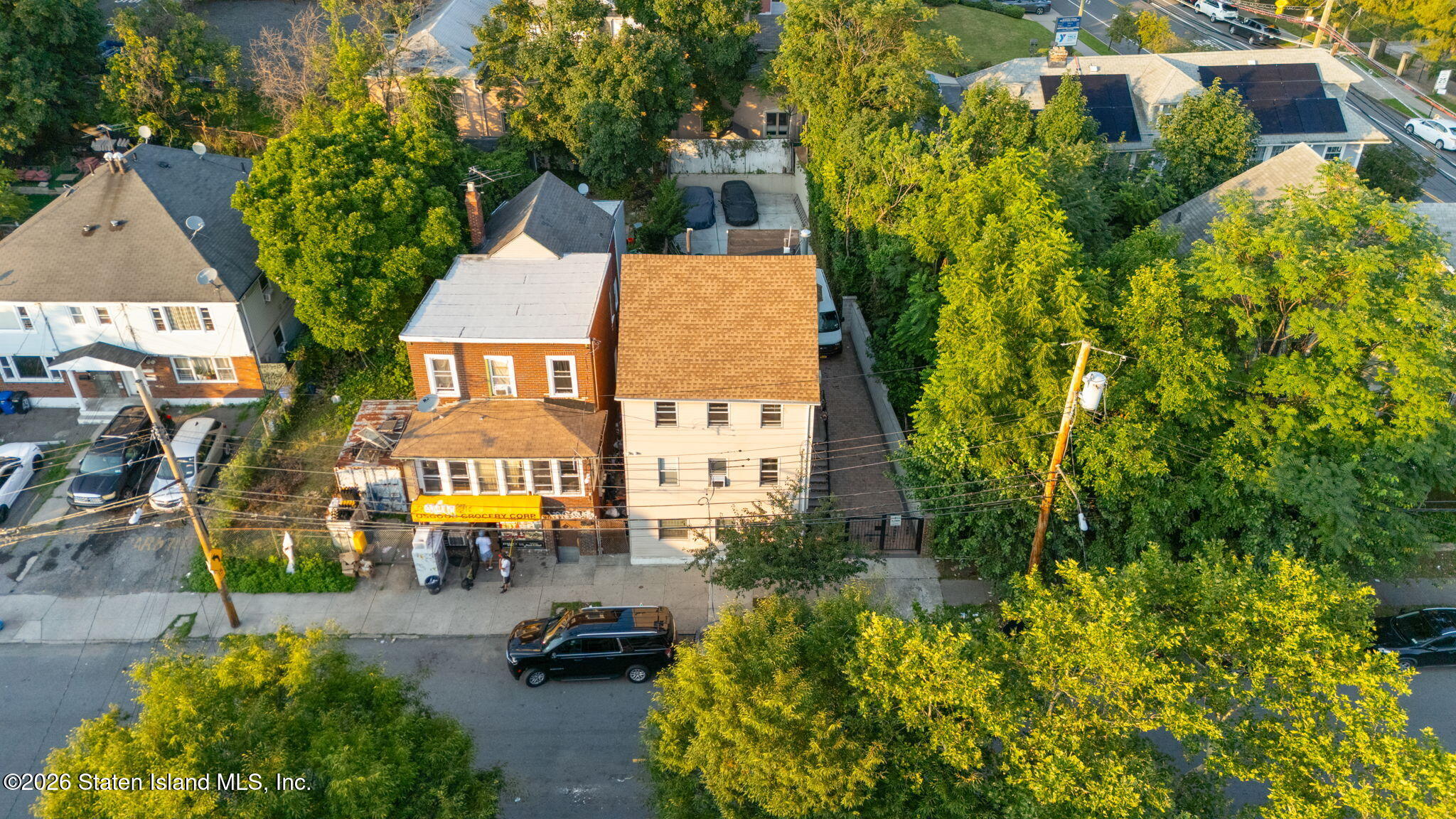 Residential Income in Staten Island 3