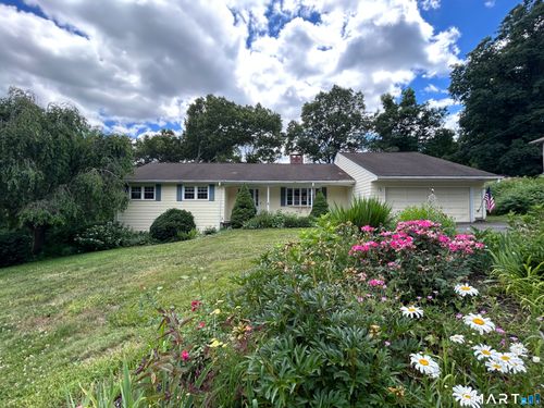 85 Ten Acre Rd, Middletown, CT, 06457-1731 | Card Image