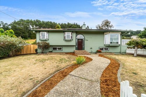 1795 Rohnerville Rd, Fortuna, CA, 95540 | Card Image