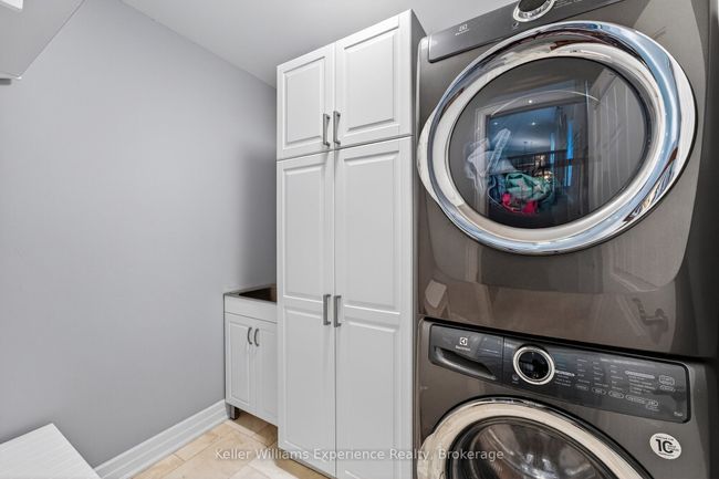 32 Pinecone Ave, House other with 5 bedrooms, 3 bathrooms and 6 parking in Tiny ON | Image 18