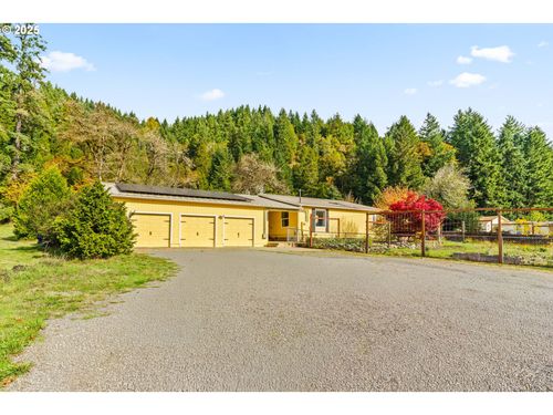 47849 W 2nd St, Oakridge, OR, 97463-9465 | Card Image