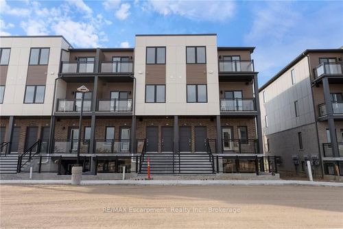 80-940 St David St N, Fergus, ON, N1M | Card Image