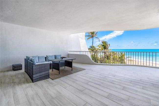 APT-317 - 2001 Sailfish Point Blvd, Condo with 2 bedrooms, 3 bathrooms and 2 parking in Stuart FL | Image 19