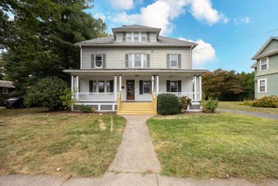 380 Broad Street, House other with 6 bedrooms, 3 bathrooms and 4 parking in Windsor CT | Image 1