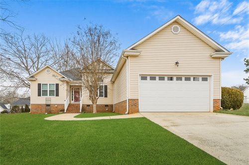 112 Jester Ct, Williamston, SC, 29697-2048 | Card Image