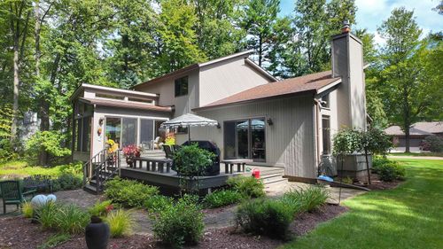 2102 Edgewood Dr, SCHOFIELD, WI, 54476-1228 | Card Image